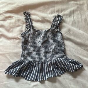 Hollister tank top size small.